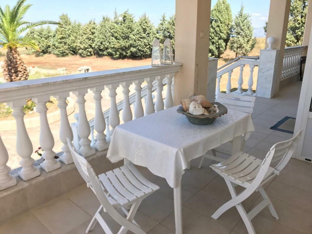 Villa Korais Luxury 3Br Apt With Sea View Салоники Экстерьер фото
